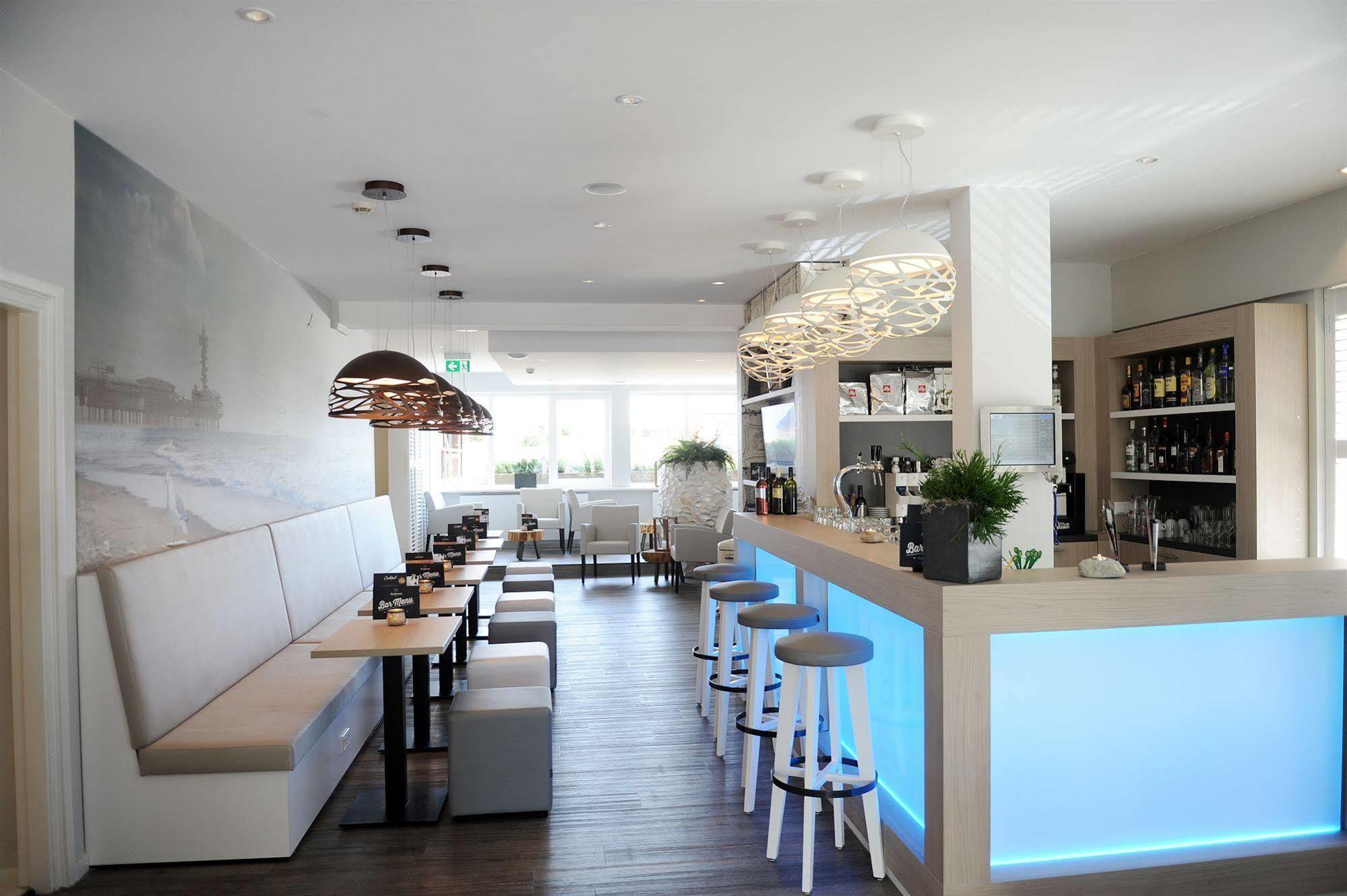 Hotel Andante Aan Zee Хага Екстериор снимка
